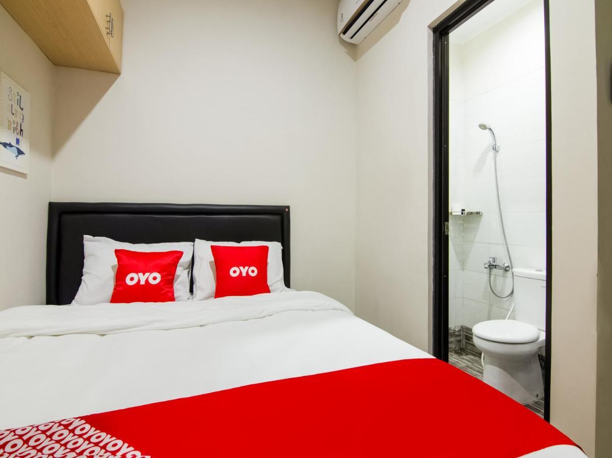 Oyo 3824 Columbus Residence J1 Telukjambe Esterno foto